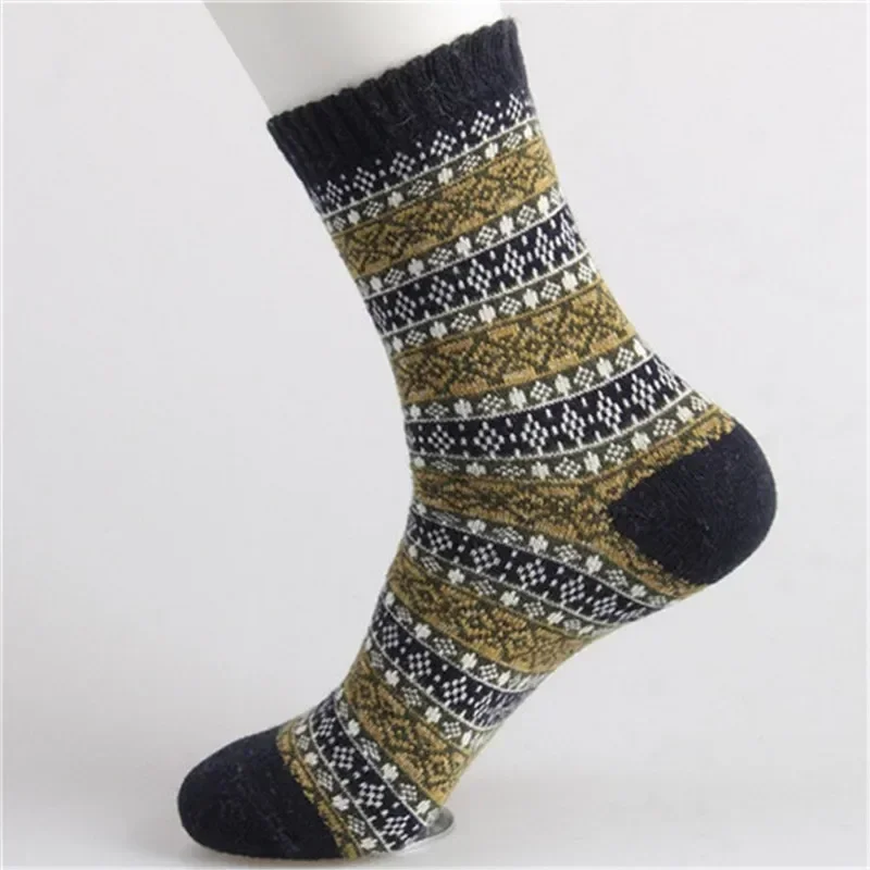 New Fashion Autumn Winter Men Wool Socks Warm Strip Solid Comfortable National Wind Super Soft Socks Calcetines Hombre