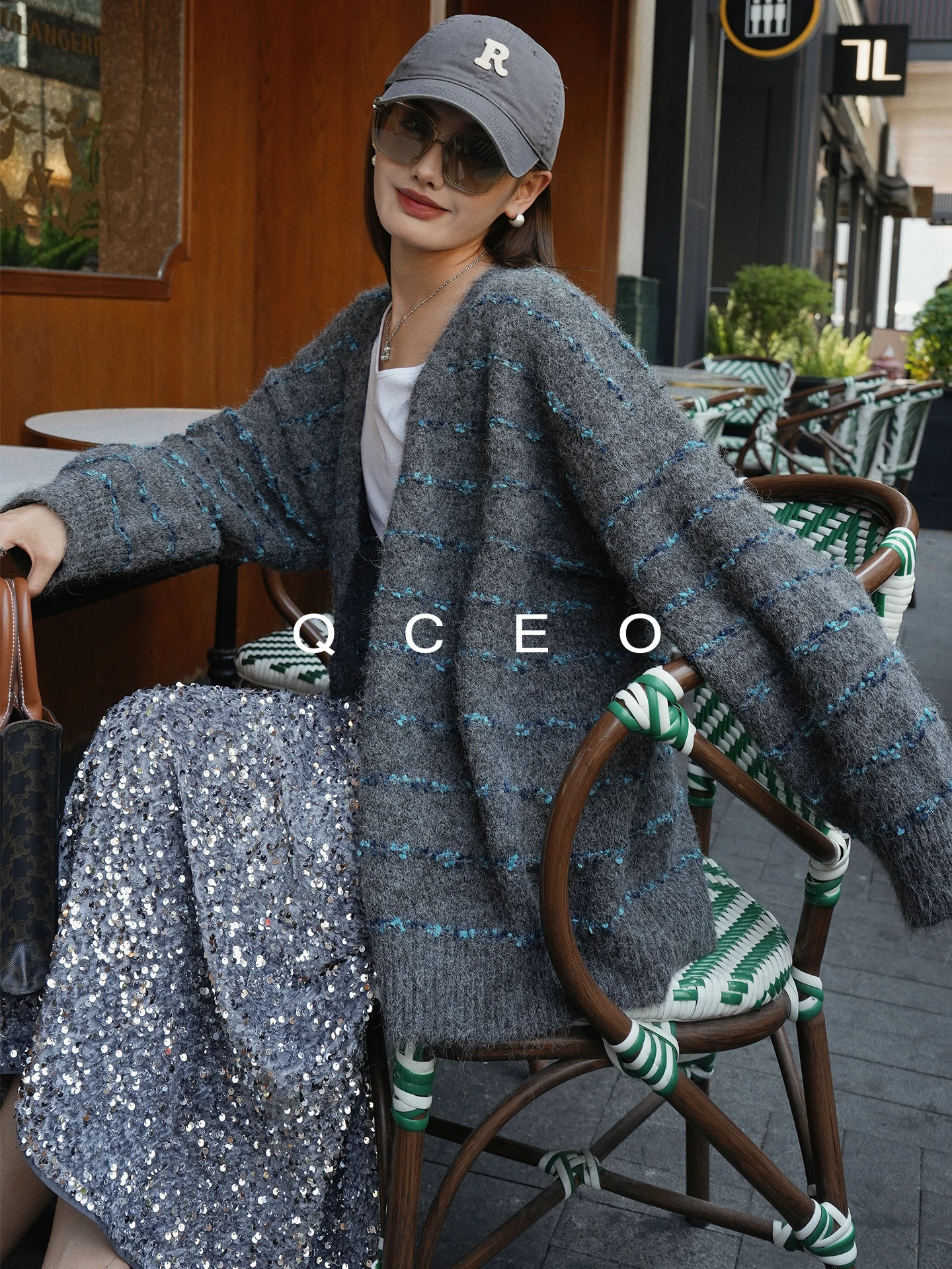 

Женский осенний модный вязаный кардиган QCEO Lazy Sle с V-образным вырезом, в полоску, свободного кроя, на одной пуговице, средней длины