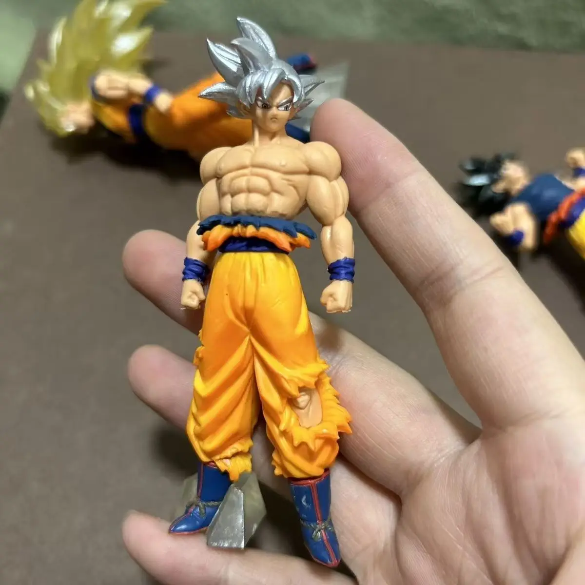 Bandai – figurine originale Dragon Ball Son Goku, Super Saiyan, modèle de Collection de statues, ornements de décoration, jouets cadeaux