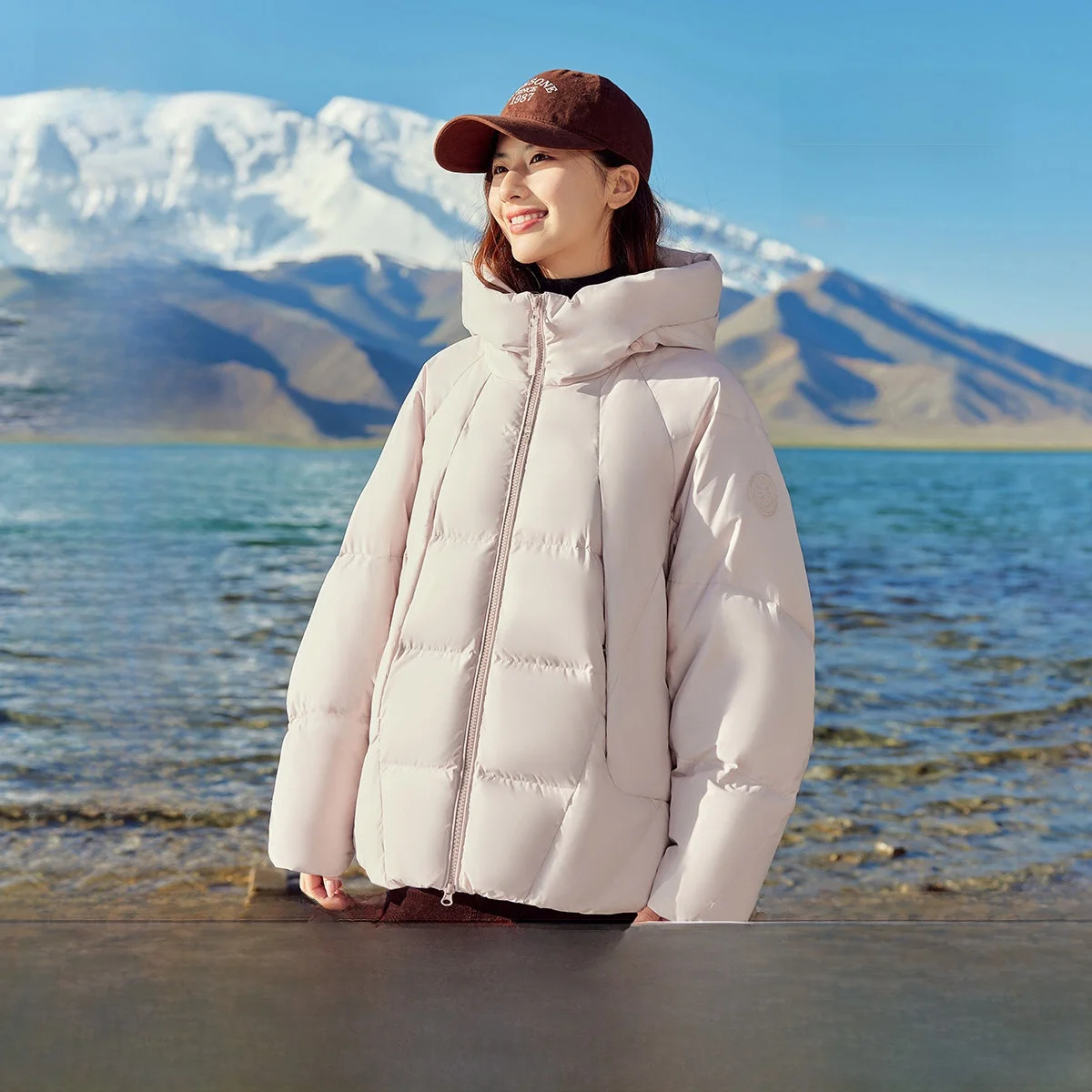 

Snow Flying Spring 2026 Women's Short Hooded down Jacket Shape Warm Outerwear Korean Style Commute Fashion Polyester Fiber