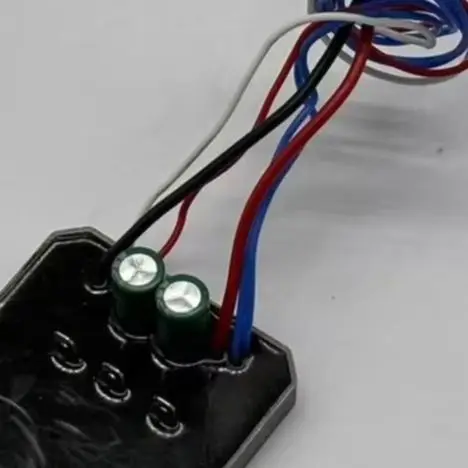 

1x Control Board 32V 36V 42V Lithium Battery Brushless Lawn Trimmer Control Board With LED Wire Lawn Mowers Replacement Parts