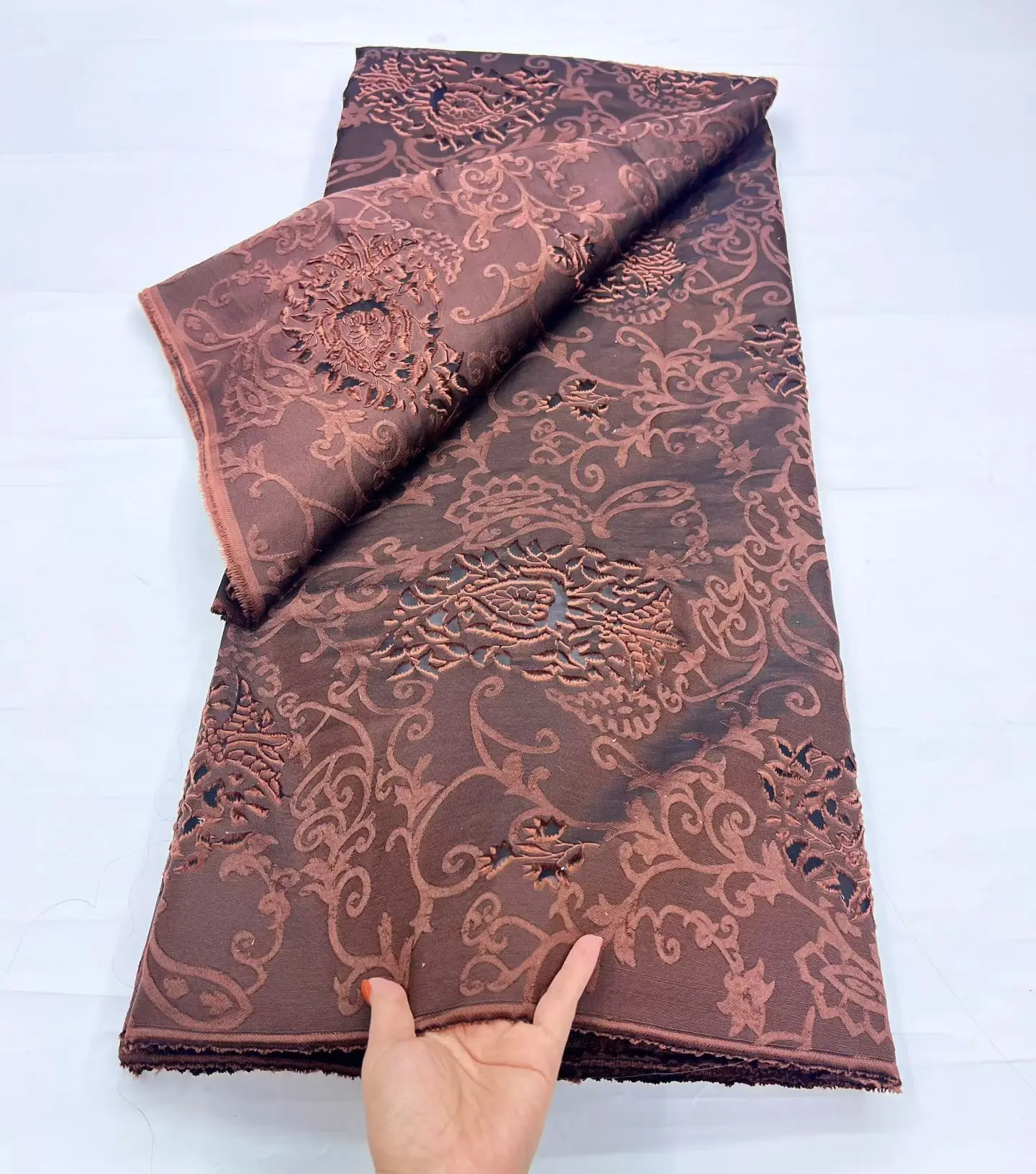 

French Luxury Jacquard Lace Fabric 2026 High Quality African Brocade Jacquard Lace Fabric for Elegant Party Dress VHD6407