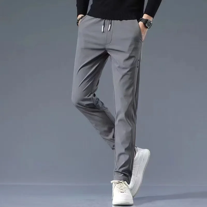 Pantaloni casual estivi da uomo in seta di ghiaccio sottile vestibilità ampia pantaloni sportivi a gamba dritta traspiranti ad asciugatura rapida comodi jeans larghi