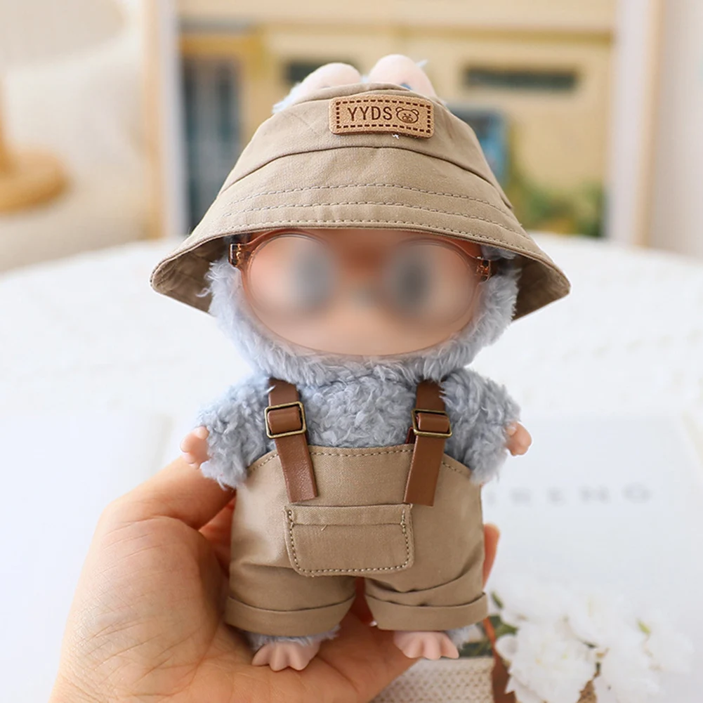 Elegante set di vestiti carini per bambola con cappello a secchiello, tuta, occhiali, scarpe, set per costumi da vestire per bambole in peluche