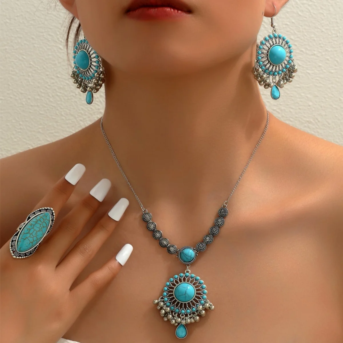 

New Vintage Indian Style Jewelry For Woman Turquoise Stone Jewelry Sets Necklace Earrings Ring Set For Bridal Wedding Party Gift