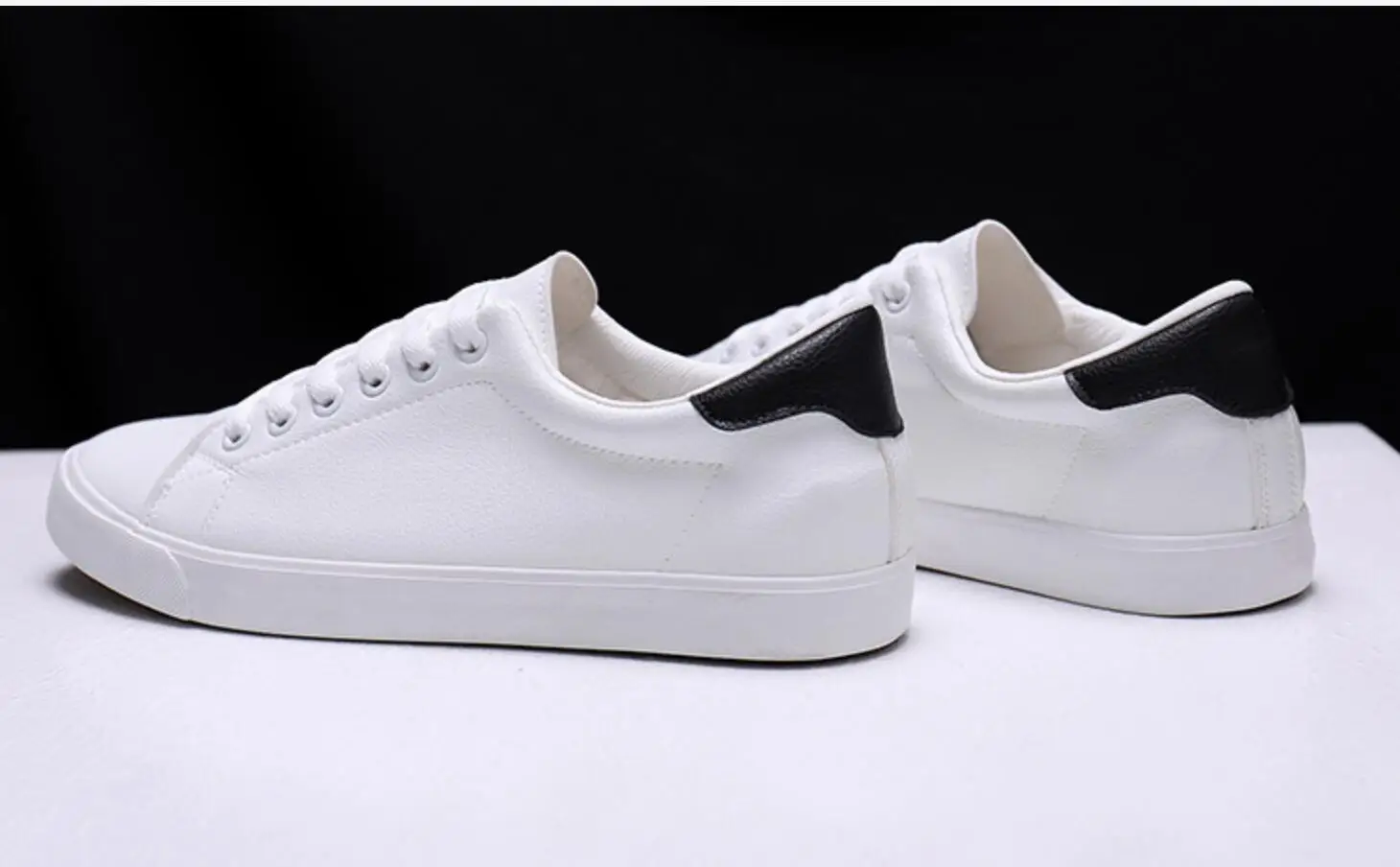 Small white shoes men and women the same style flat shoes young students lovers sports shoes men 2024 summer campus shoes