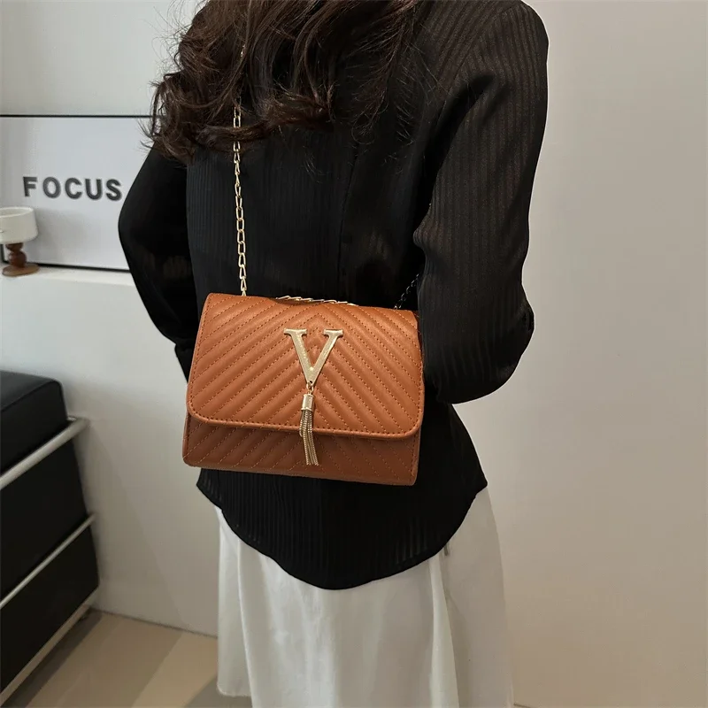 2024 New Fashion Women Crossbody Bag Thread Luxury Handbag Shoulder Bags Brand Sequined Tassel Clutch Small Bag And Purse Party