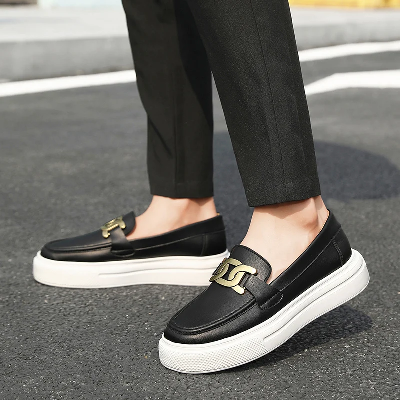 Mocassini da donna di moda 2024 scarpe Casual in pelle Slip-on con piattaforma estiva per uomo scarpe da donna comode di qualità zapatos mujer