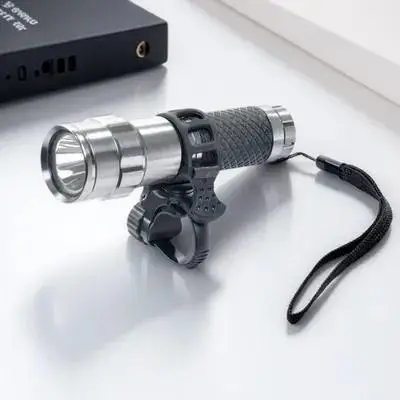 

Bicycle Light Mount 360-degree Rotatable Flashlight Holder Durable Plastic Rubber Bike Torch Clamp Easy Release for Night