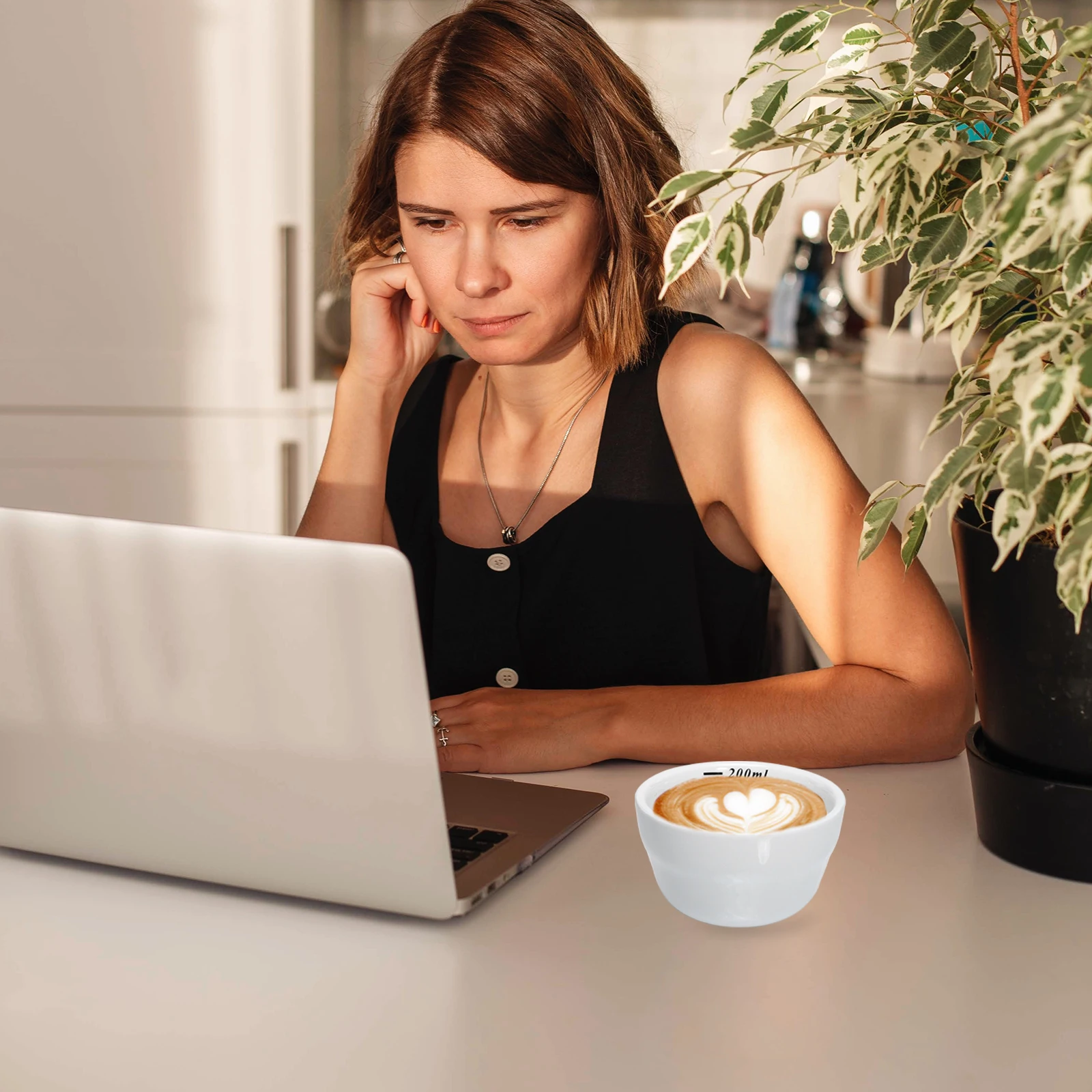 

2Pcs Rugged Ceramic Cups Heat Resistant Milk Storage Container Simple Design Smooth Flow for Breakfast