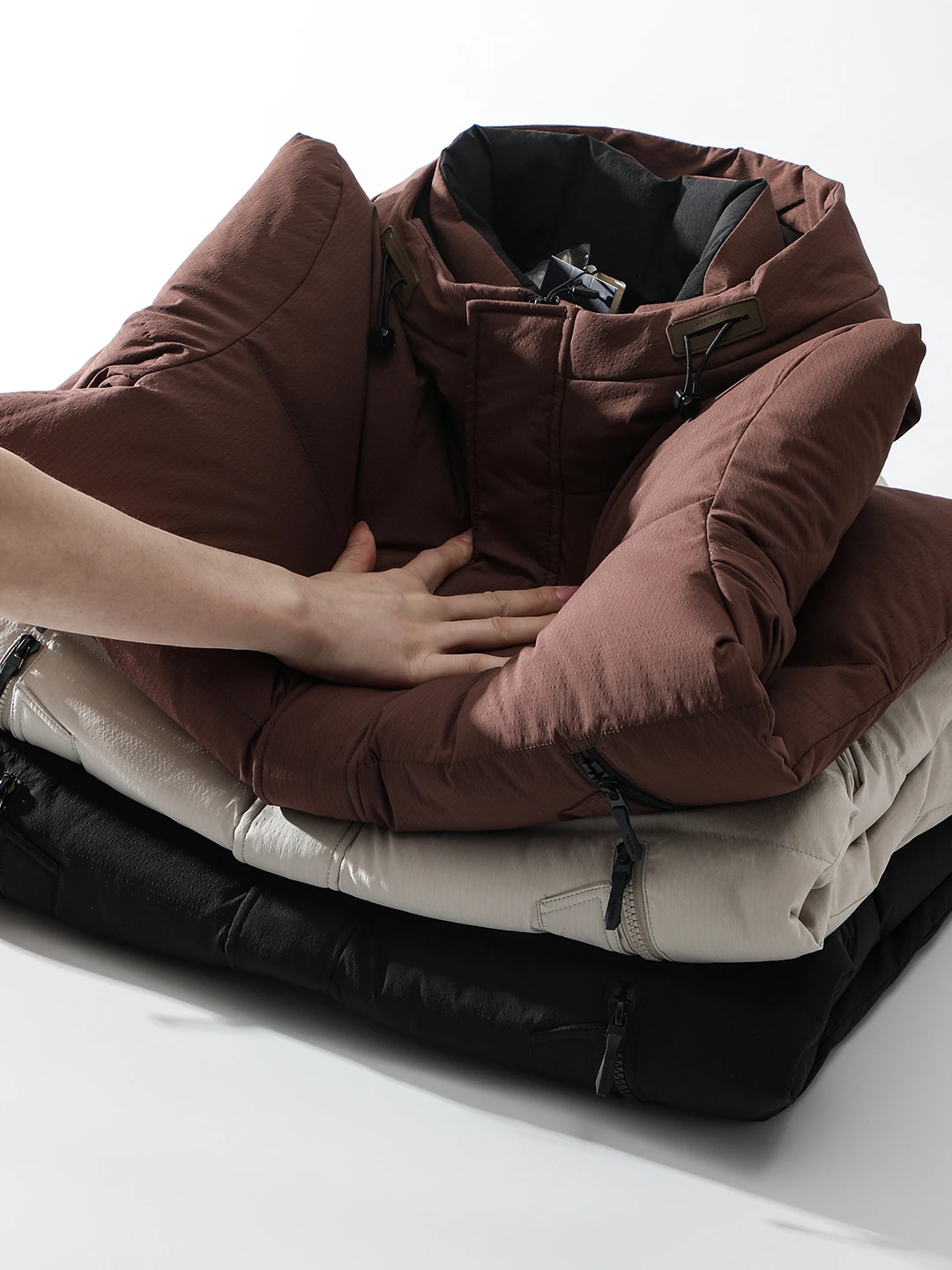 

Мужская пуховая куртка 90 Du: универсальная, ветрозащитная, водонепроницаемая, теплая, из полиэфирного волокна, с капюшоном, на молнии, стандартный крой