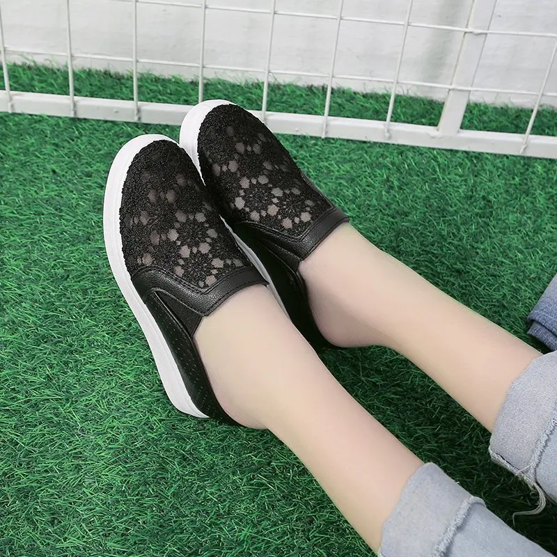 Embroider Flower Slippers Women Creepers Outside Air Mesh Mules Shoes Platform Sandals Breathable Closed Toe Slides Flip Flops