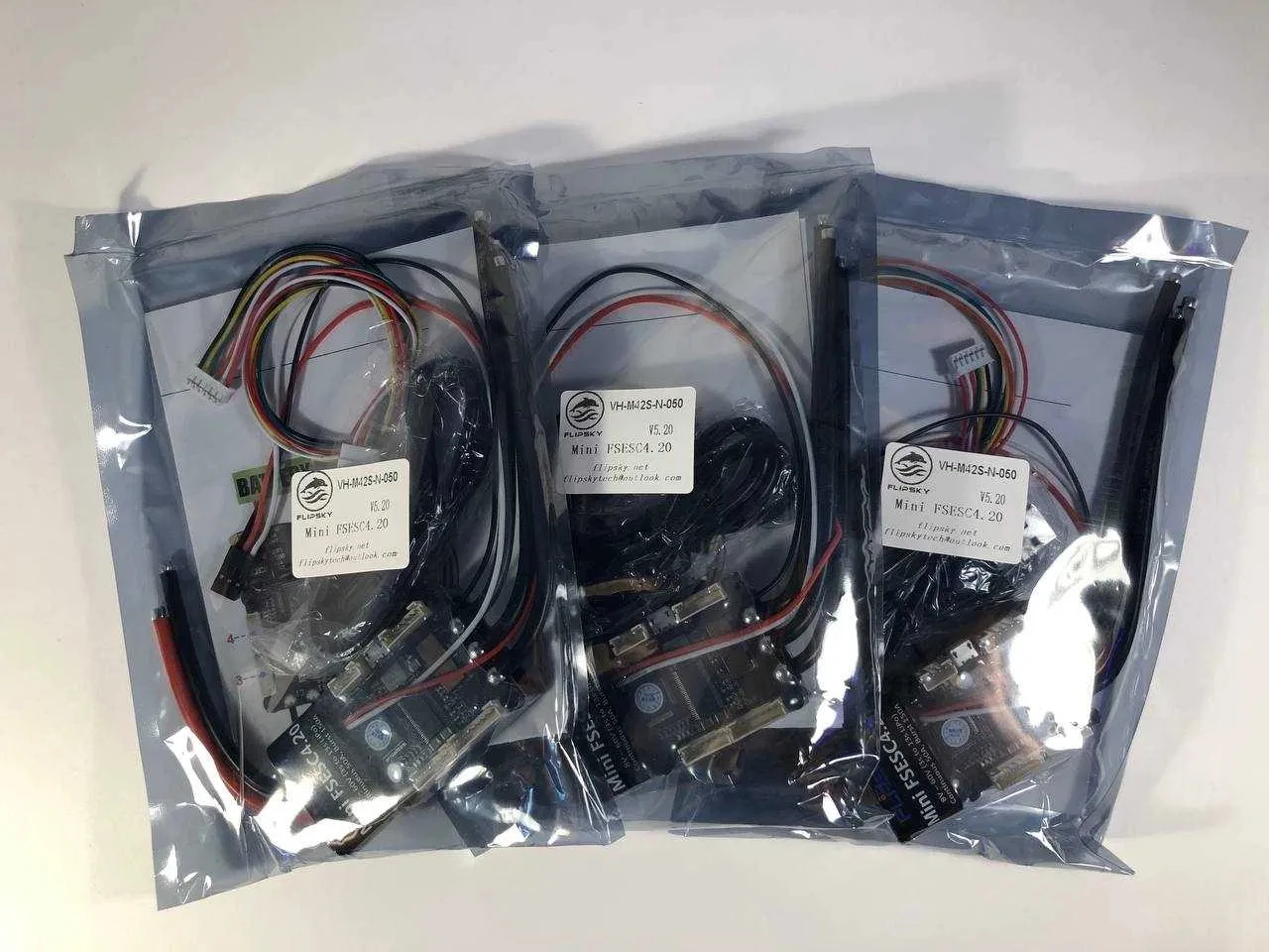 

Flipsky FSESC4.20 Series ESC 50/100A Dual/Mini Based on VESC 4.12/4.20 - Anodized Aluminum Heatsink for Scooter, Mountain Bike