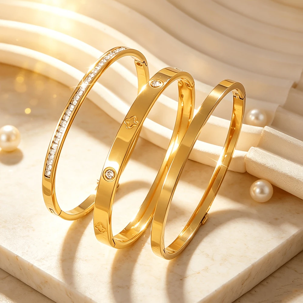 3-Piece Set of 18K Gold-Plated Stainless Steel Women's Bracelets, Featuring Delicate Diamond-Encrusted Four-Leaf Clover, Smooth Bracelets, Hypoallergenic and Stackable Fashion Jewelry, Suitable for Weddings, Daily Gath