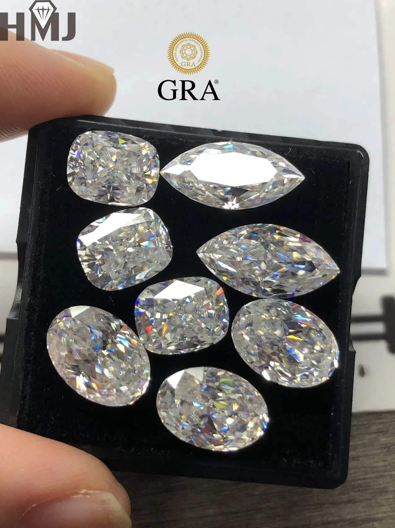 

HMJ Loose Moissanite Diamond Stone Crushed ice Oval Cut D Color Gemstones for Rings Necklace Jewelry Making GRA Certificate