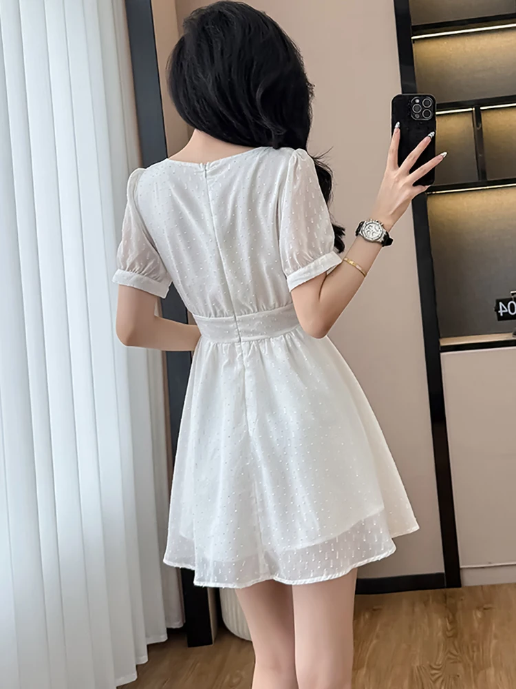 2025 ホワイトジャカード半袖スクエアカラーミニドレス女性エレガントカジュアル A ラインドレス夏の韓国ボディコン誕生日ドレス