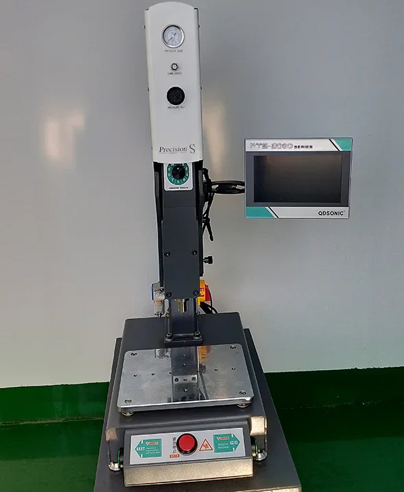 15khz 2600W ultrasonic welding machine plastic welding machine with touch screen