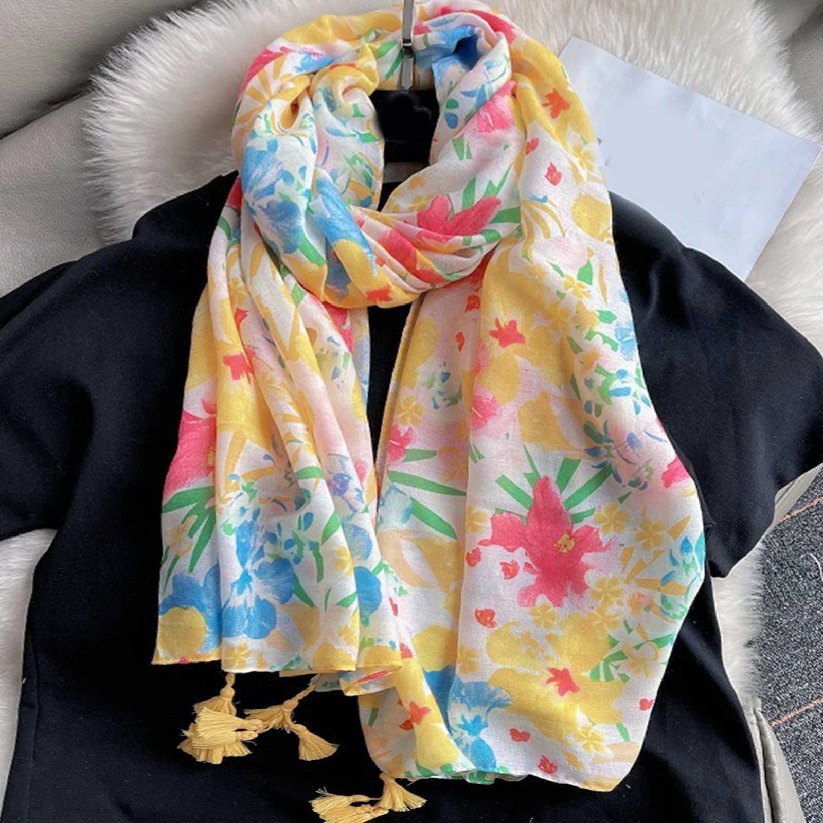 Female Cotton and linen Beach Towel, Fashion Print Muslim Headscarf, The Four Seasons Tassels Shawls, luxury 180 * 85cm Bandanna