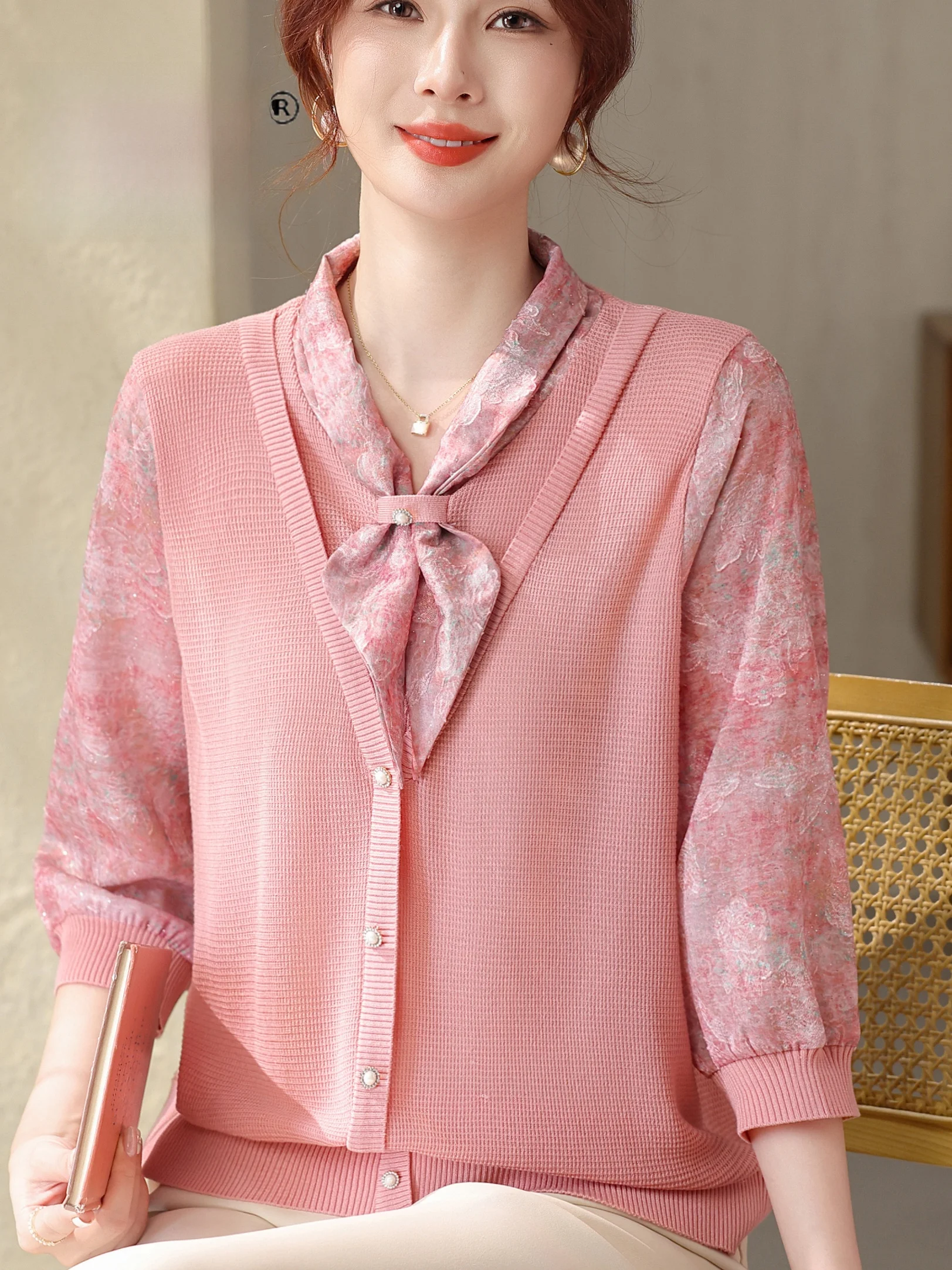 

Spring Autumn Knitted Sweater Women's round Neck Overhead Seven Sleeve Loose Thin Fake Two-Piece Silk Sleeve Knot