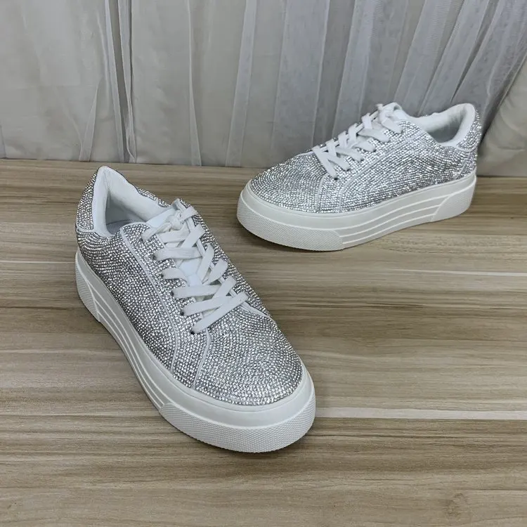 

Корейские повседневные спортивные туфли с круглым носком, на плоской подошве, на шнуровке, украшенные стразами, удобные, дышащие, без застежек