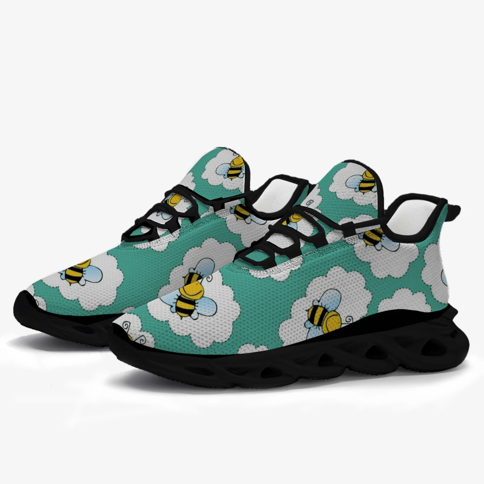 

Customizable bee-print fashionable casual sneakers, lightweight mesh sneakers.Unisex