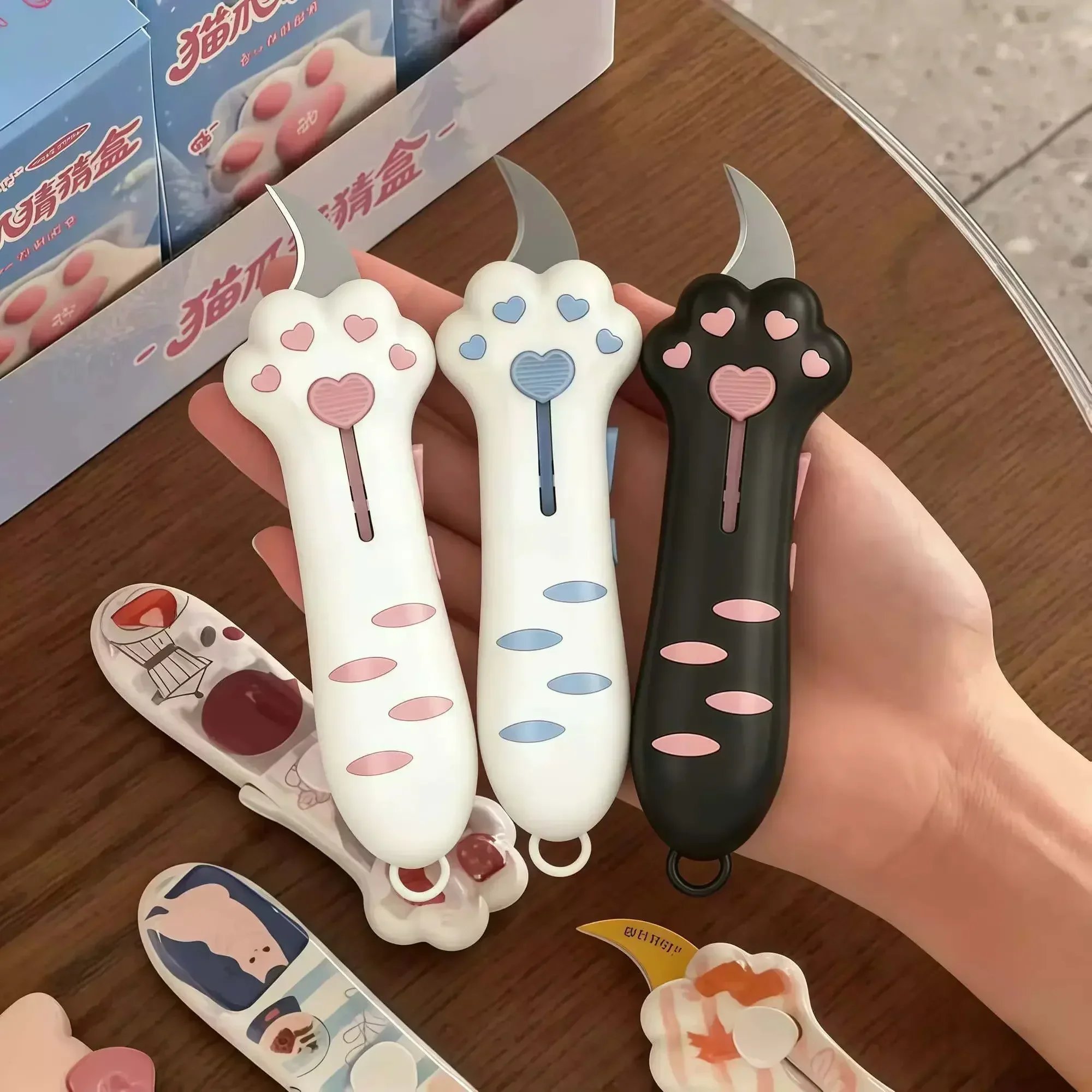 Retractable Cute Cat Paw Multi-Function Utility Knife, Portable and Safe Unboxing Tool, Office and Home Paper Cutting Gadget