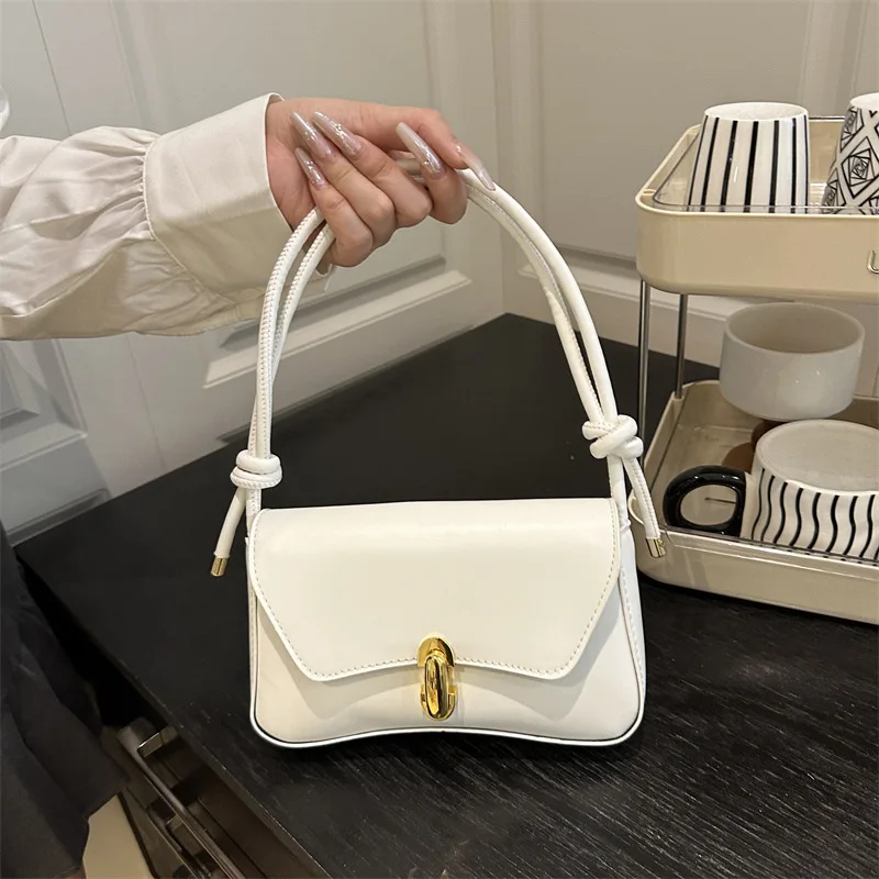 

Новая минималистичная женская сумка через плечо в корейском стиле — элегантный дизайн с застежкой-застежкой, свежая осенняя сумка с премиальной текстурой