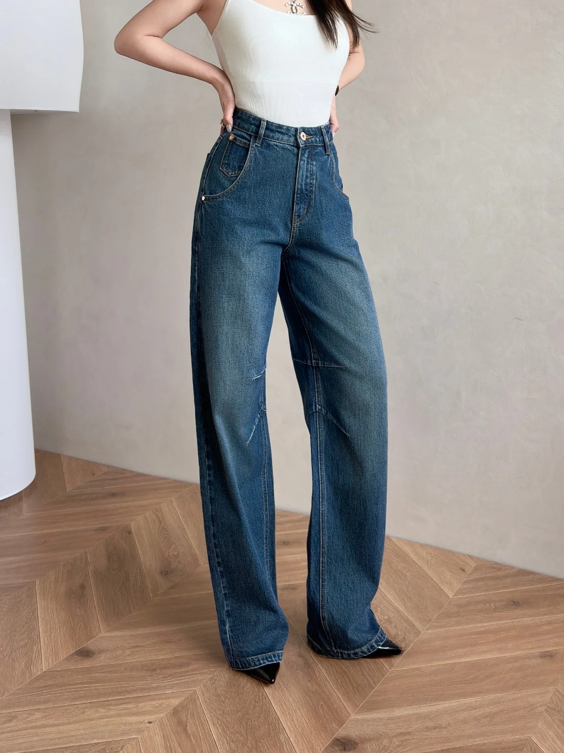 

TARATL High Waist Hand Pleated Slimming Denim Jeans Women's Bend Knife Cotton Jeans Vintage Style Zipper Closure All Seasons