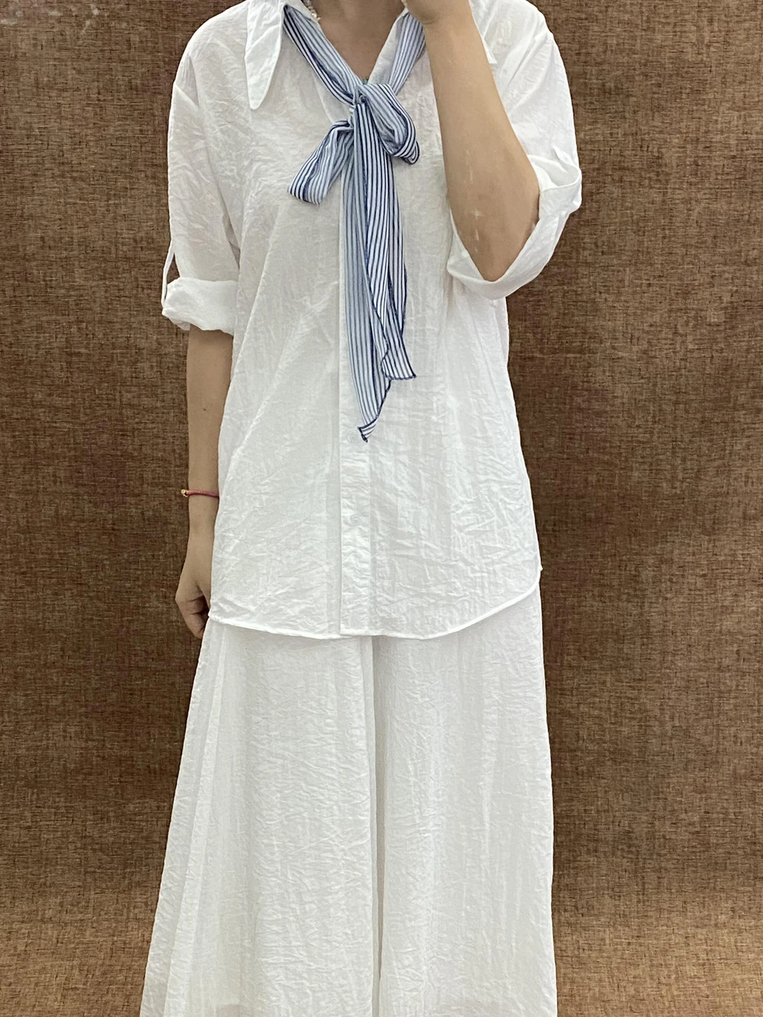 

Minimalist White Shirt Set Women's Loose Age-Defying Knot Two-Piece Fashionable Spring 2026 Casual Style Polyester ...