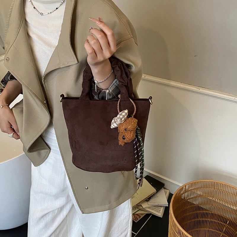 حقيبة نسائية من جلد الغزال 2025 خريف شتاء جديد مربع ليوبارد زر مغناطيسي حقائب يد عتيقة حقيبة هاتف بنية ناعمة على الموضة #3