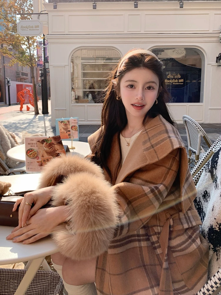 

Daisy Amber Year Double-sided Woolen Cheered Color Blo oulder Wrap Coat Ele Loose Fit Warmth for Winter Women