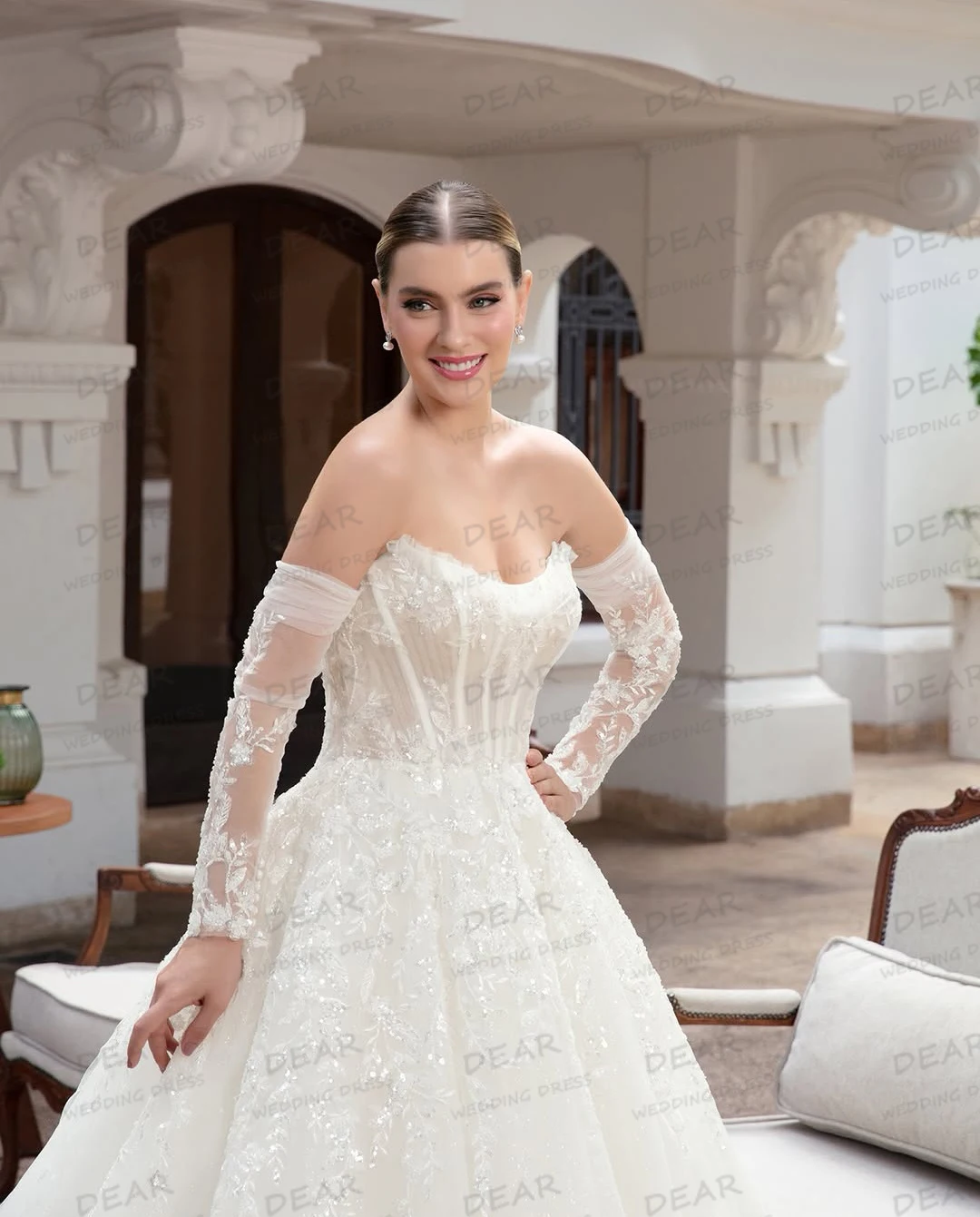 Luxury Wedding Dresses Sexy Sweep Train Appliques Women's A Line Tulle Bridal Gowns Fluffy Elegant свадебное платье Customized
