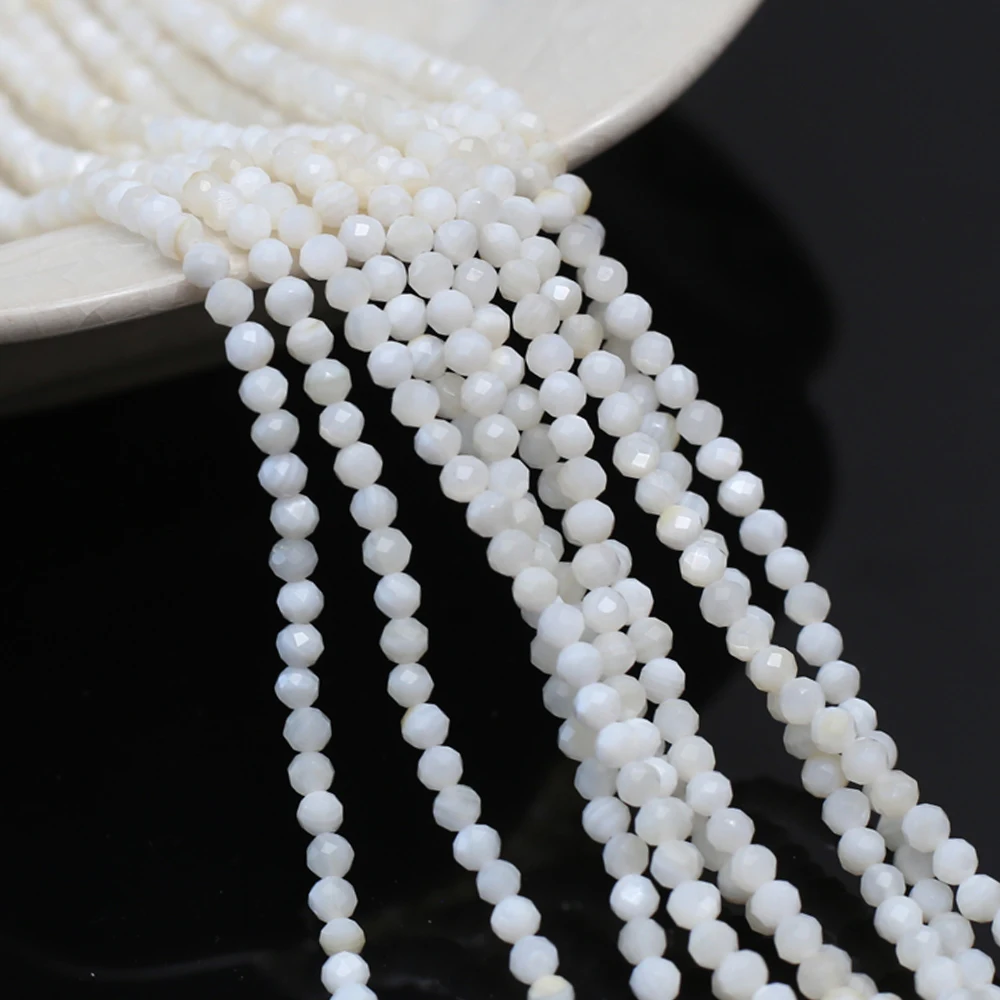 Faceted Natural White Shell Sm - Charm Bracelet Beads recension och pris