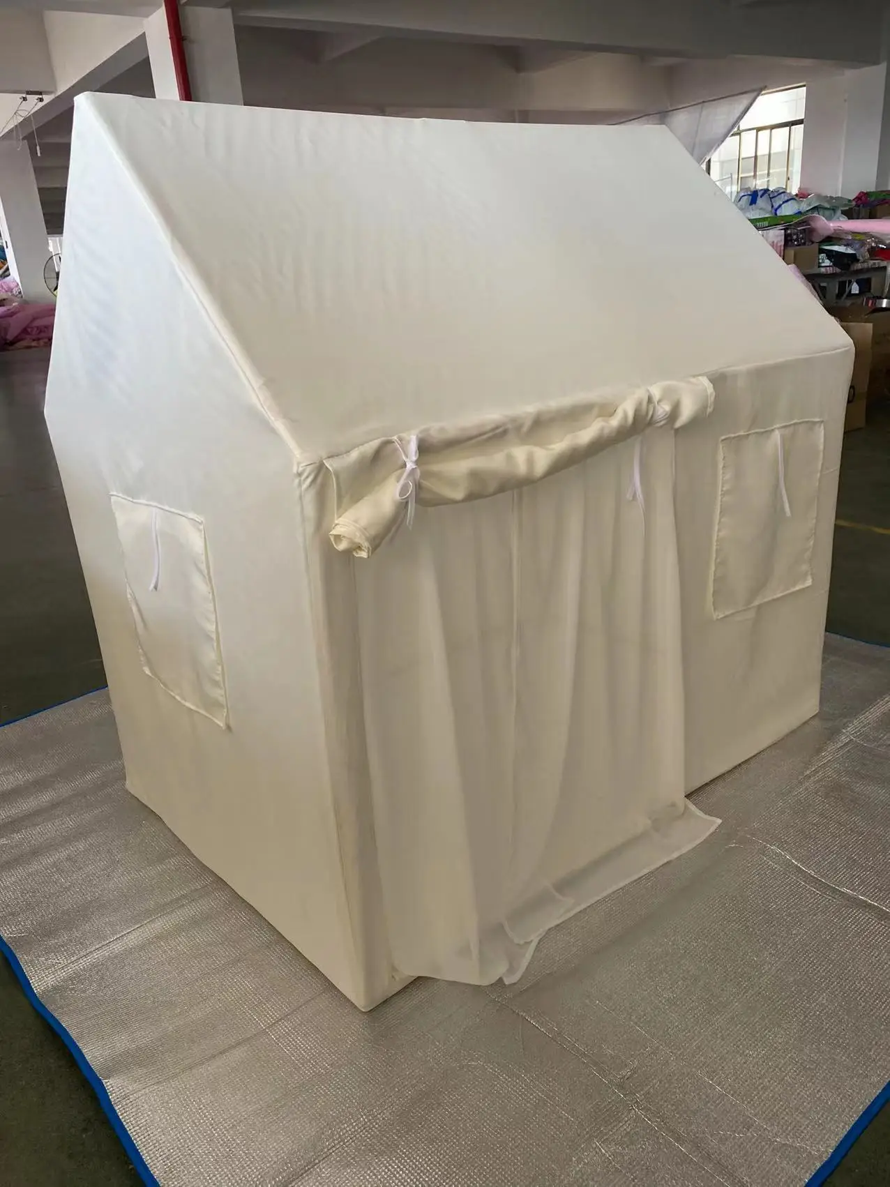 Customized processing Korean white double door curtain children's tent game house indoor boys and girls castle toys