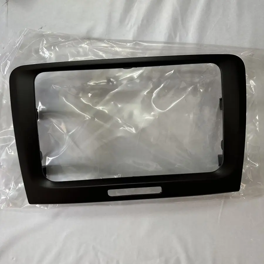 Black 220 X 130 210mm 2 Din Car DVD Radio Fitting Dash Panel Fascia Frame for 2009-2014 Skoda Superb