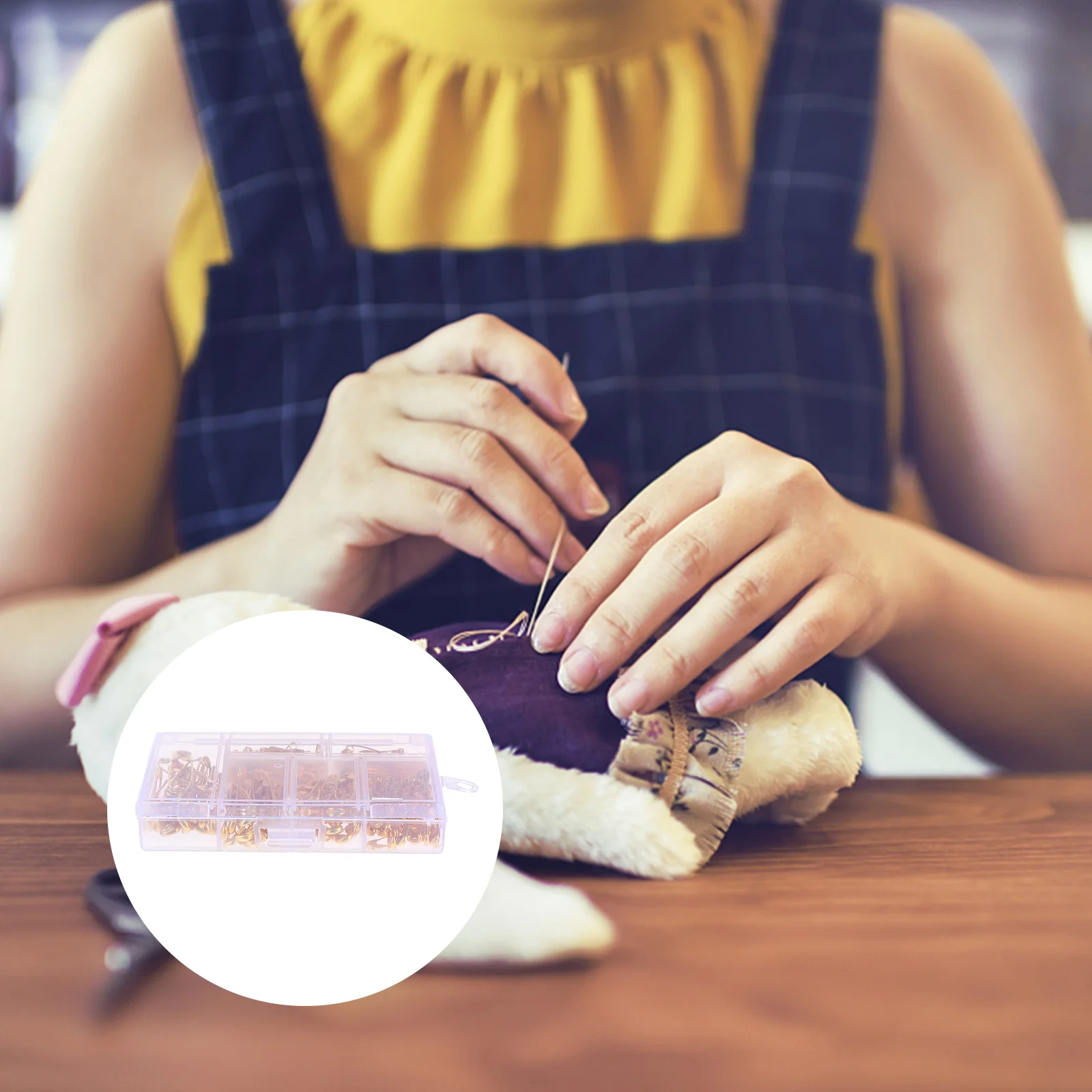 

250 PCS Safety Pins Rust Resistant Nickel Plated Steel DIY Sewing Accessories Gold Silver Mini Buckle Storage Box Clothes Pins