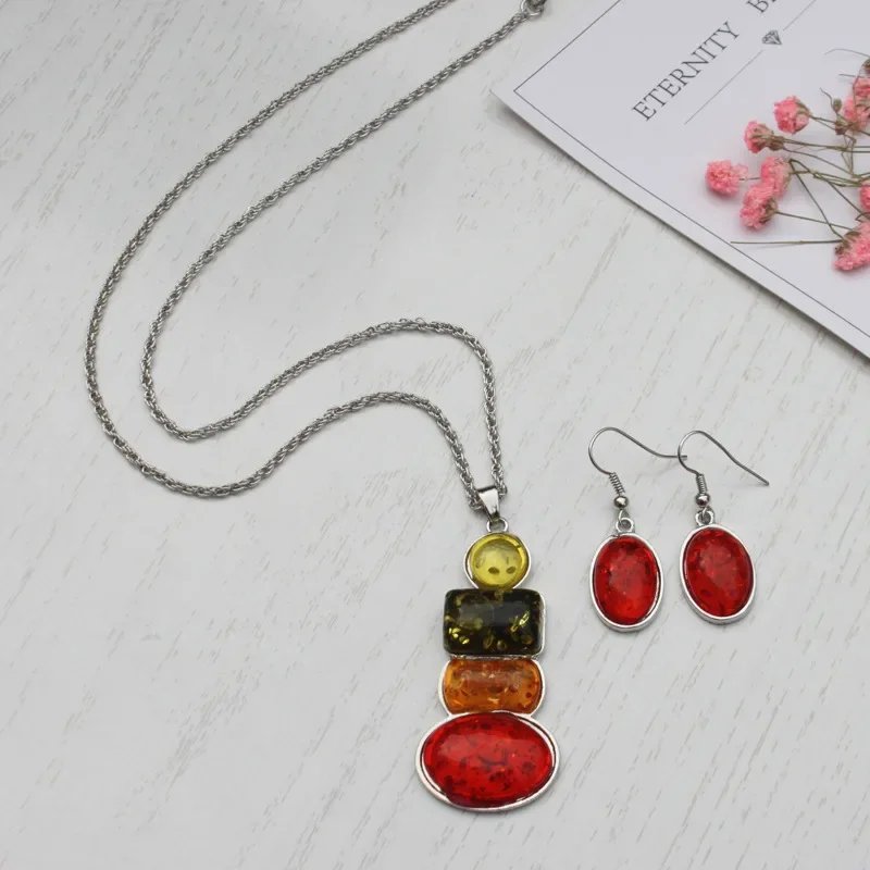 Fashion Oval Amber Imitation Jewelry Set Women\'s Creative Resin Pendant Necklace Earrings Party Jewelry Accessories Gifts