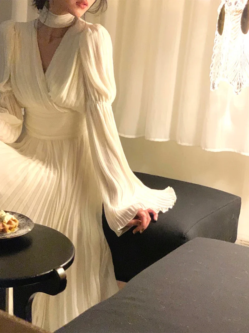 Vestido de fiesta blanco informal con cuello de pico para mujer, vestido de manga larga de estilo francés a la moda, vestido Vintage por debajo de la rodilla elegante 2024