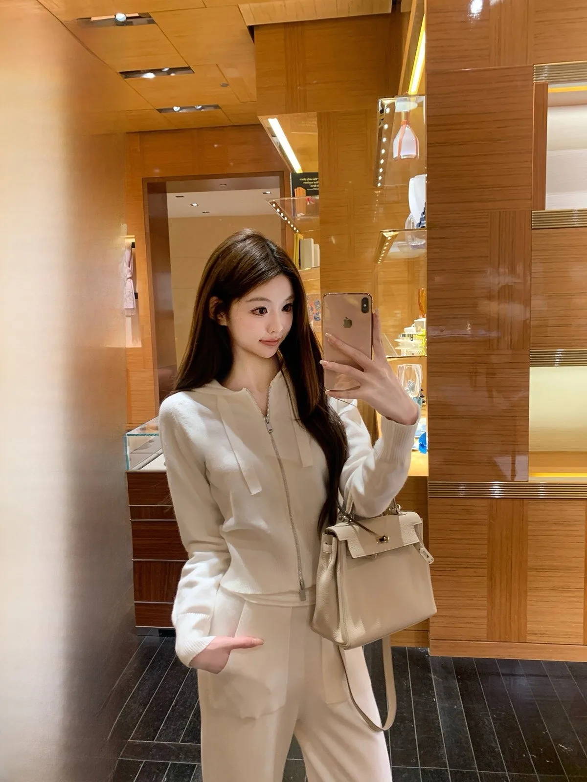 

Hotdog Pattern Knitted Two-Piece Set Casual Hoodie Pants Outfit Faionable Winter Ensemble for Women