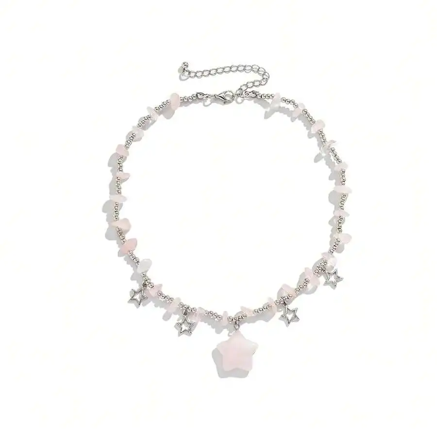 

Ожерелье-чокер с подвеской в виде розовой каменной звезды, нерегулярными бусинами и цепочкой серебристого цвета