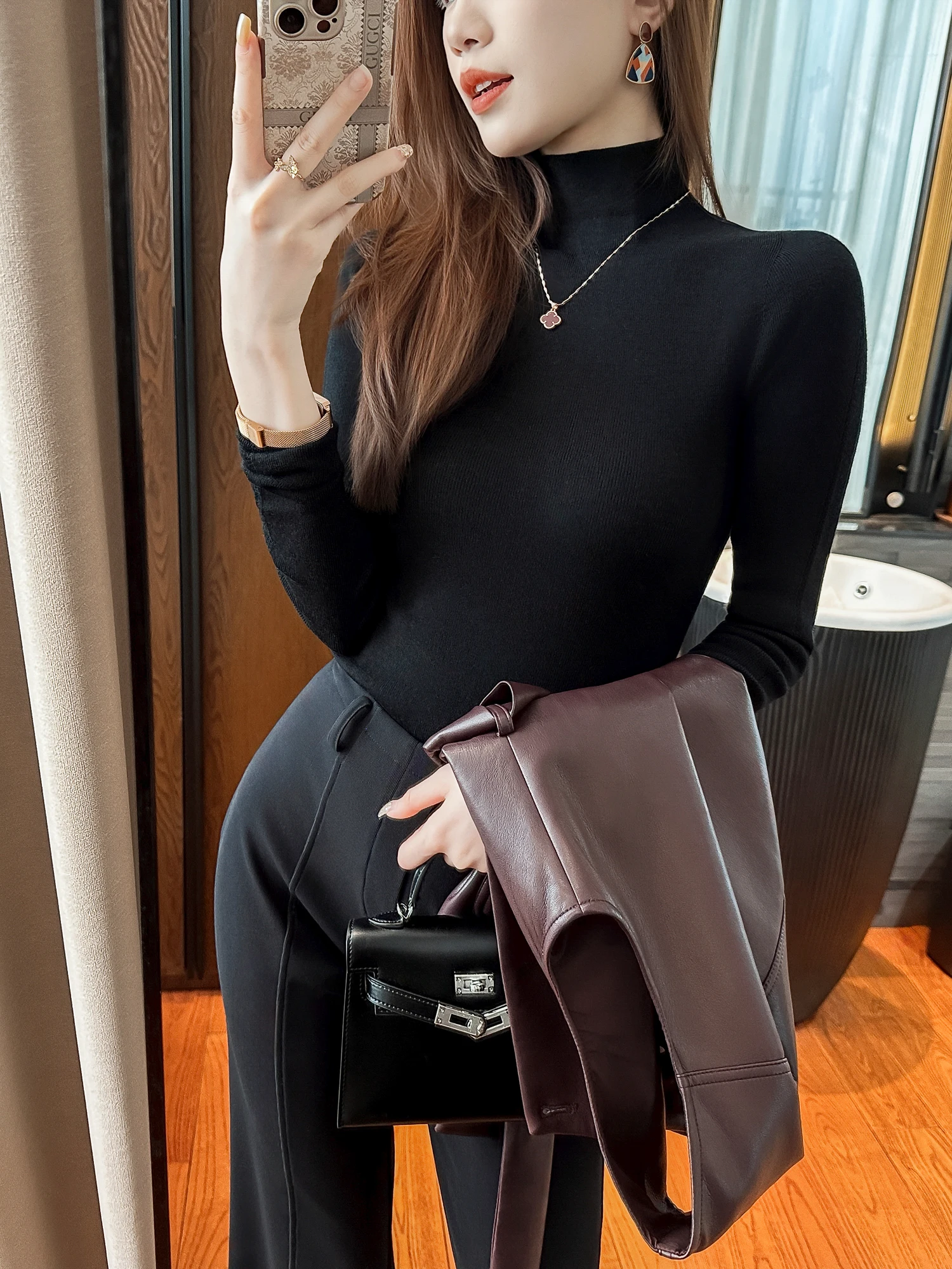 High Ne Camere Knit… - image