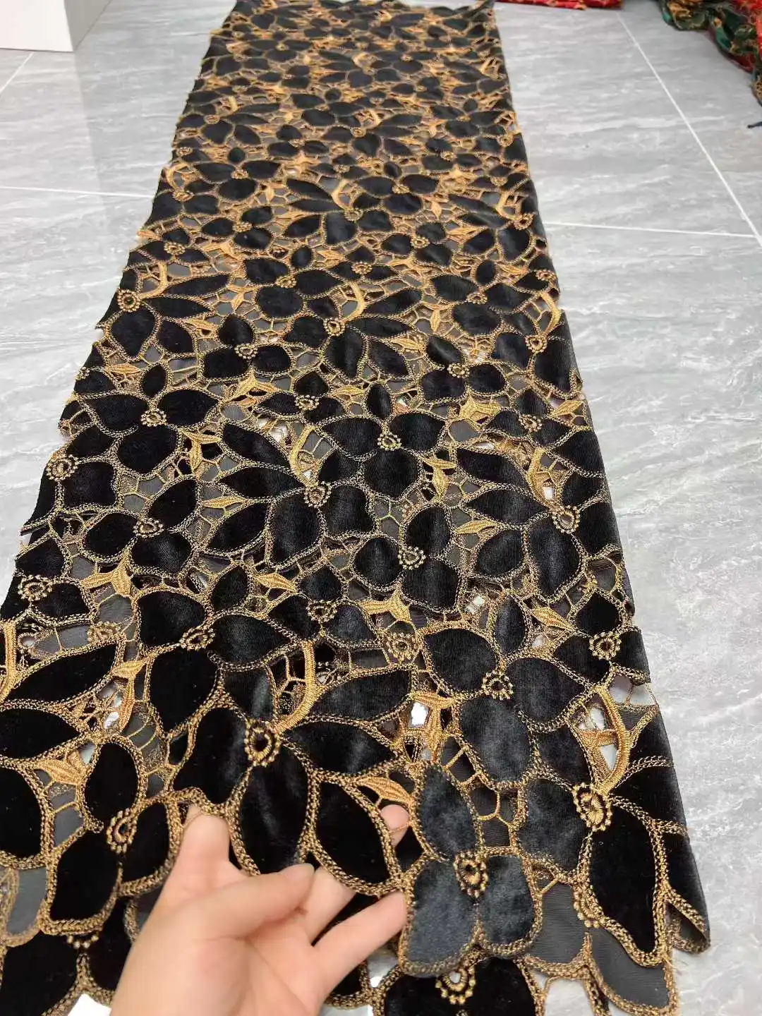 Tela de encaje de terciopelo africano, 5 yardas, alta calidad, vestido de fiesta para mujer, bordado de lujo, materiales de encaje nigeriano para costura-QY ​