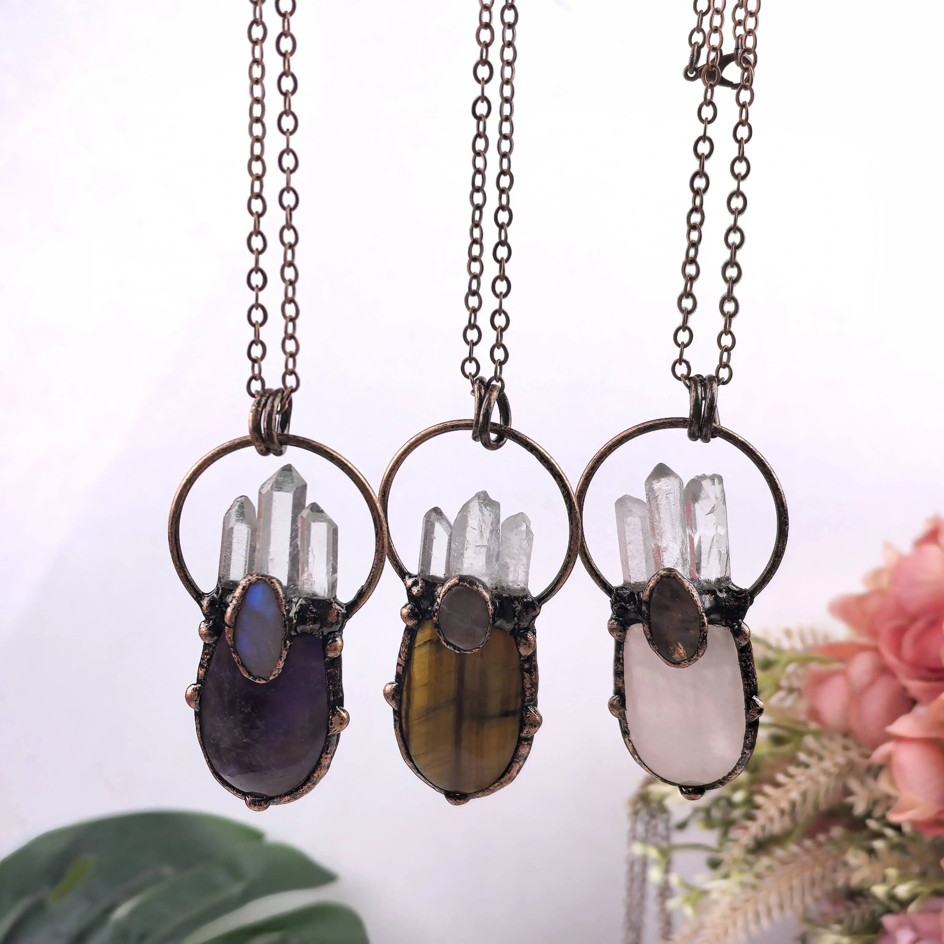 

Soldered Bronze Quartz Point Oval Stone Pendants Healing Crystal Antique Copper Tiger Eye Necklaces Charms Retro Jewelry QC3456