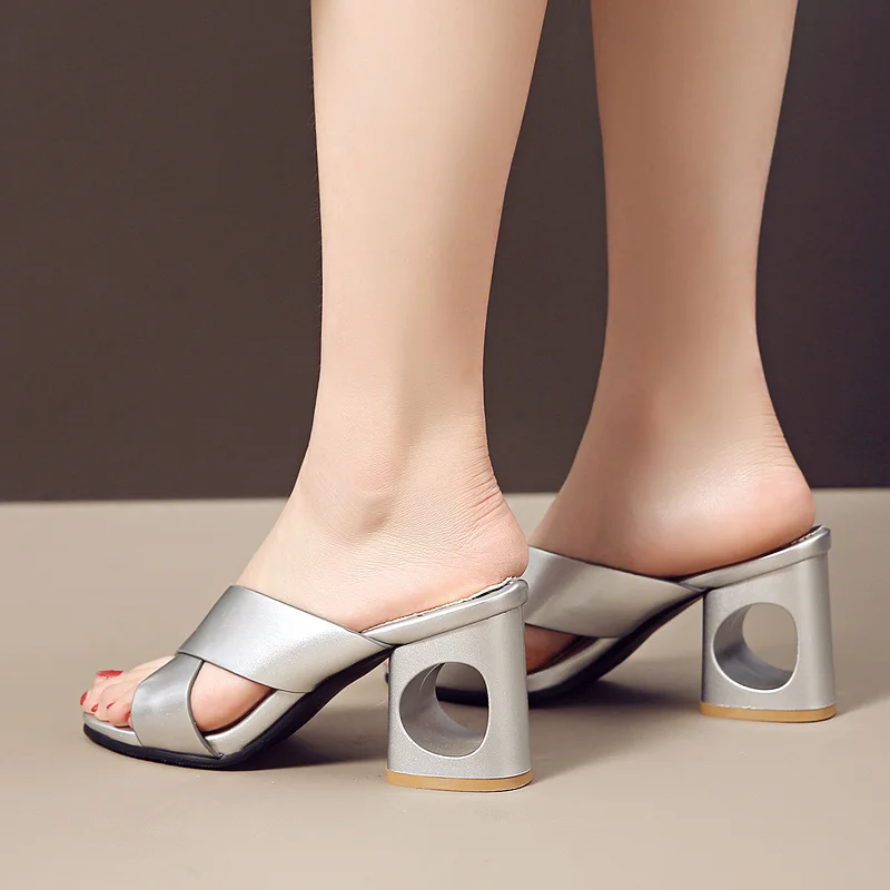 Casual Summer Flip Flops Fashion Thick High Heels Slipper Beach Shoes for Women Gold silver Mules Shoes Women 2021 Plus size
