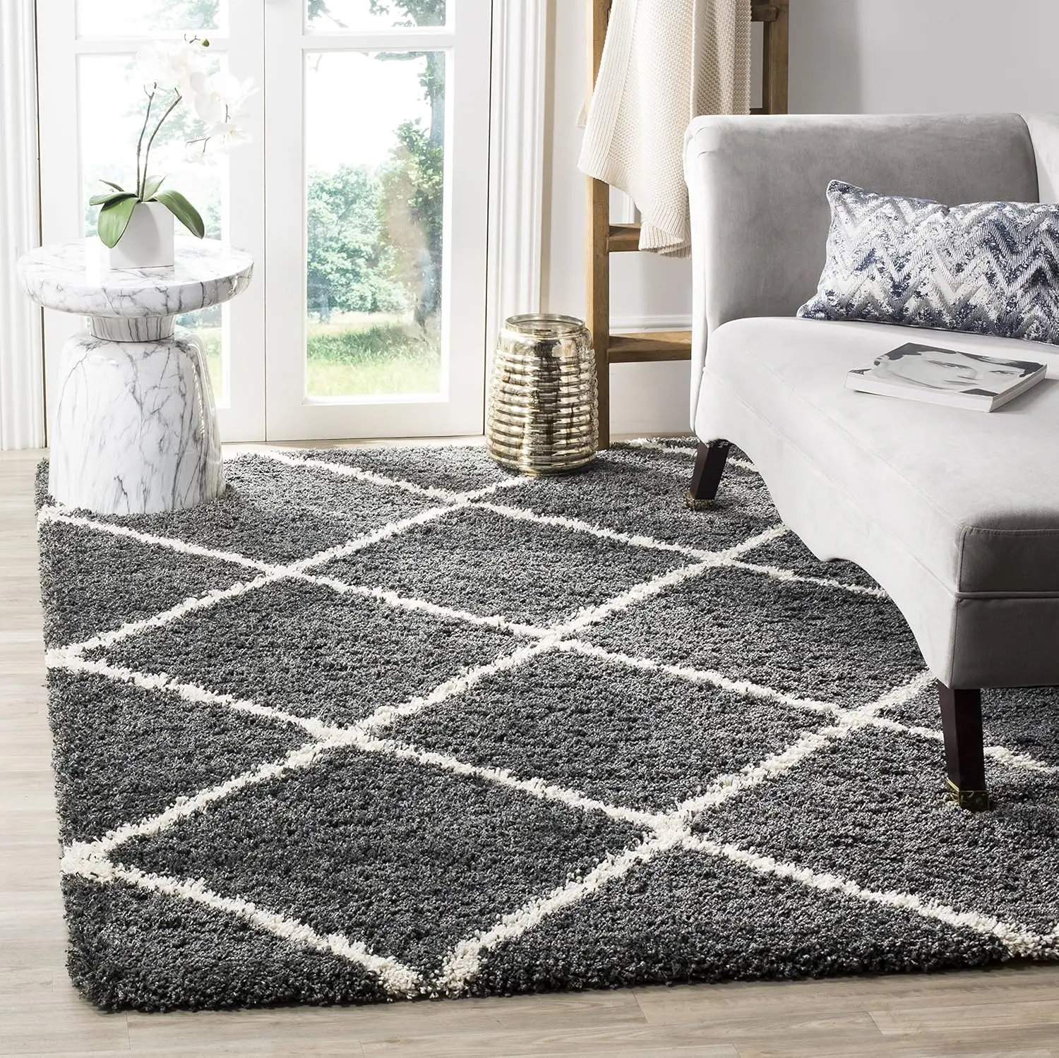 

Safavieh Hudson Shag Collection Area Rug - 8' X 10', Dark Grey & Ivory, Modern Trellis Design, Non-Shedding & Easy Care, 2-Inch