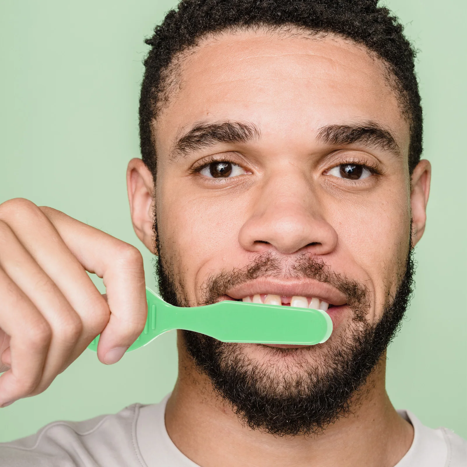 

10pcs Large Head Toothbrushes Short Handle Green Color for Bulk Travel Oral Hygiene Clean Tools Mini Portable Soft