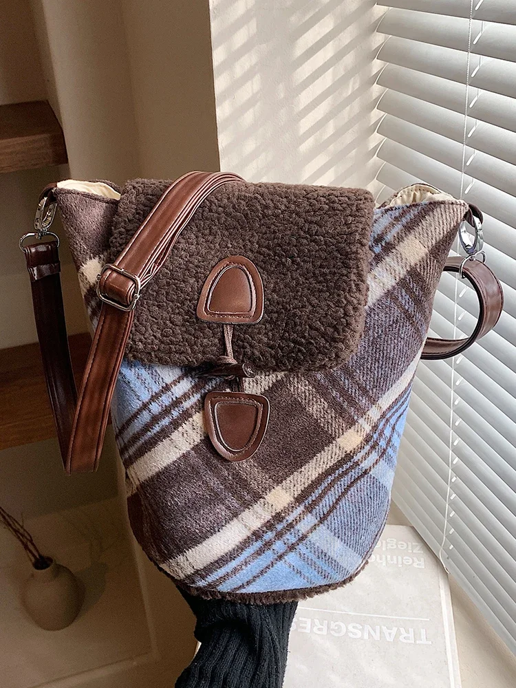 Trendy Plaid Bucket Felt Shoulder Bags Women Tote Handbags and Purses 2023 New Casual Ladies Messenger Travel Bag High Quality