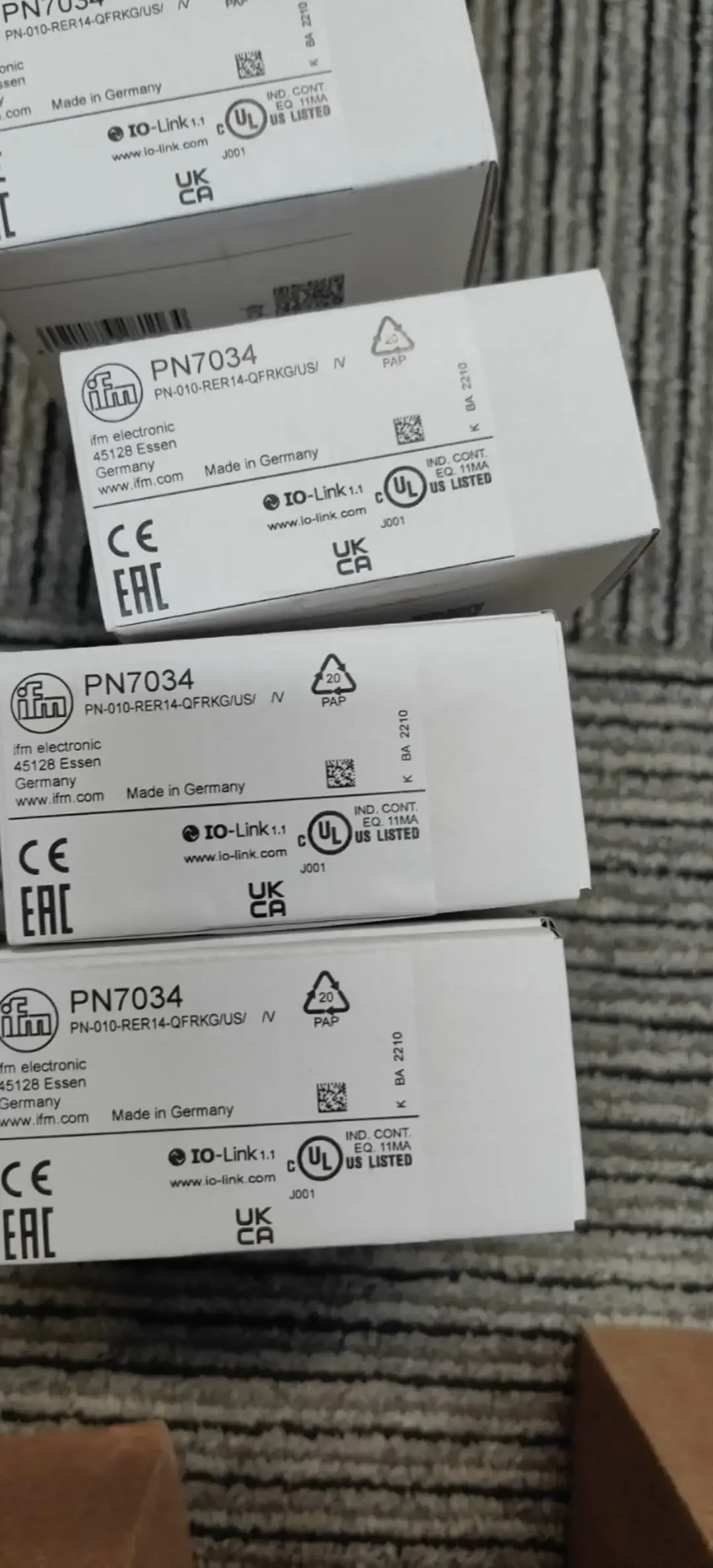 

IFM PN7071 PN7032 PN7034 new and original