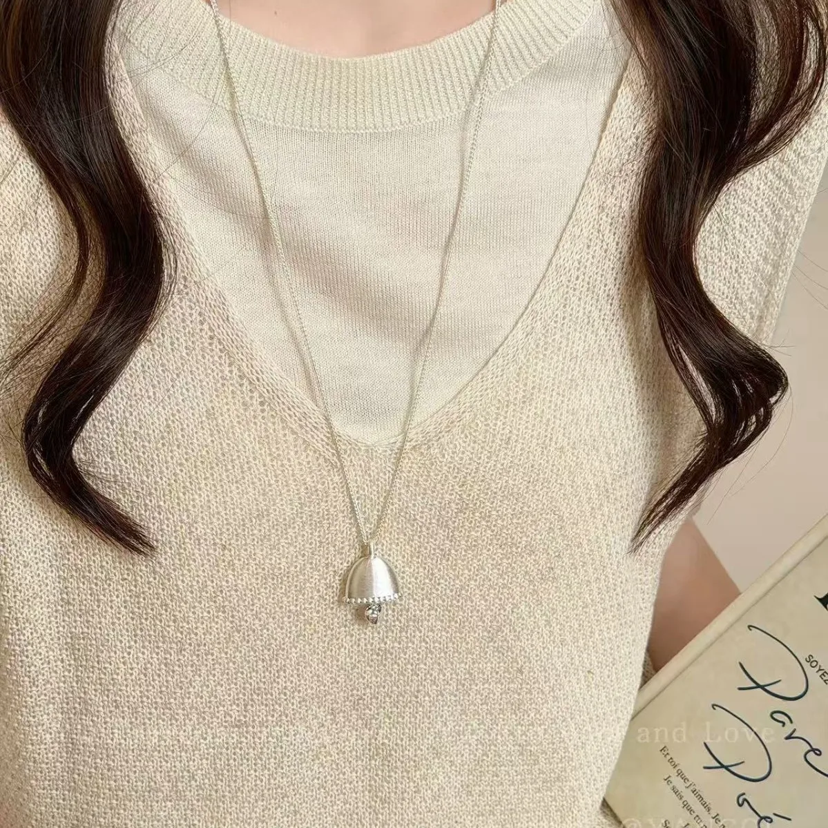Simple Brushed Metal Bag Bell Pendant Necklace for Women Fashion Versatile Geometrics Sweater Chain Casual Jewelry Accessories
