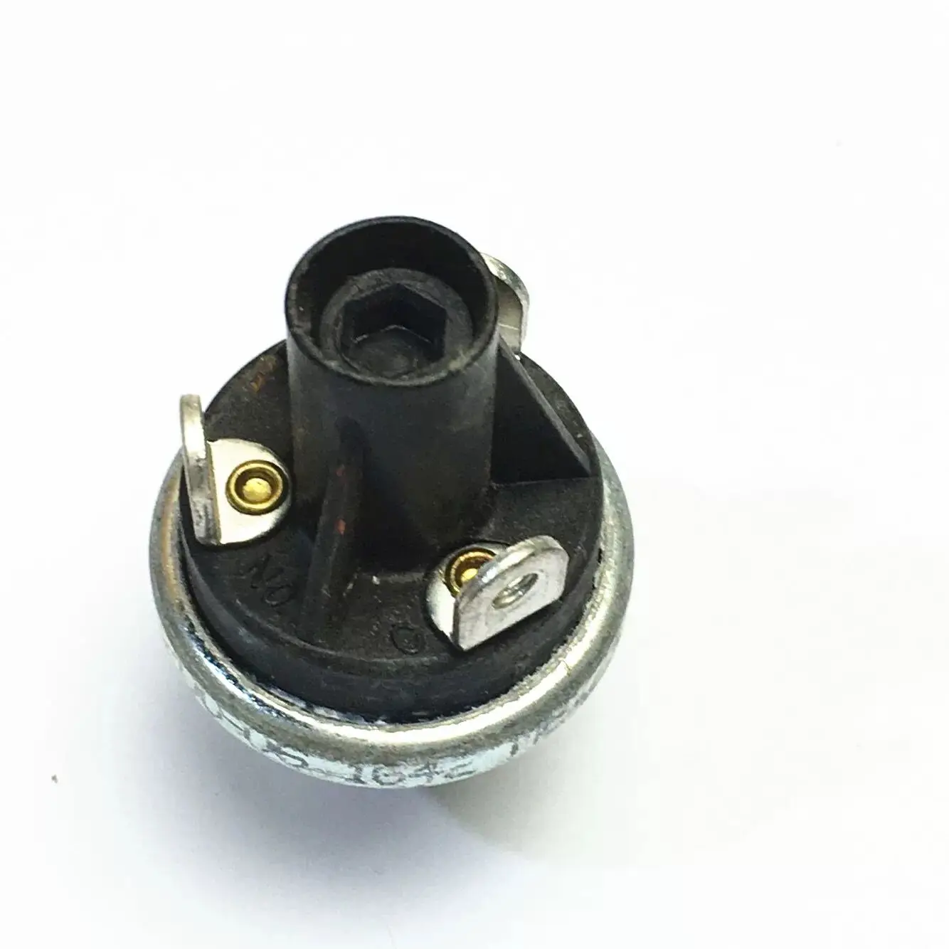 1 TEILE/LOSE 100% für Industrielle Niedrigen Ölstand Schalter Sensor 1042-08200-03 104208200-03 IC Elektronische komponenten für Arduino DIY